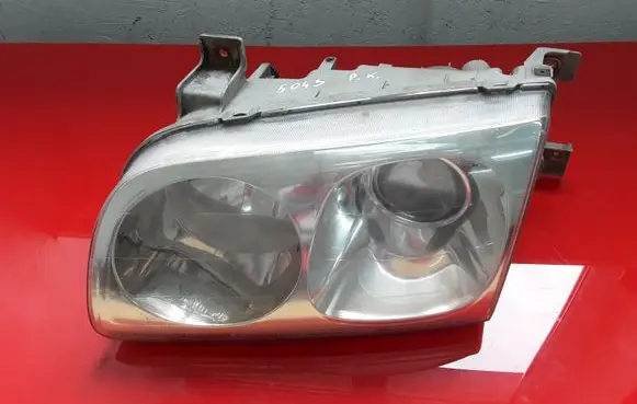 Hyundai Trajet Headlight/headlamp 921013AXXX