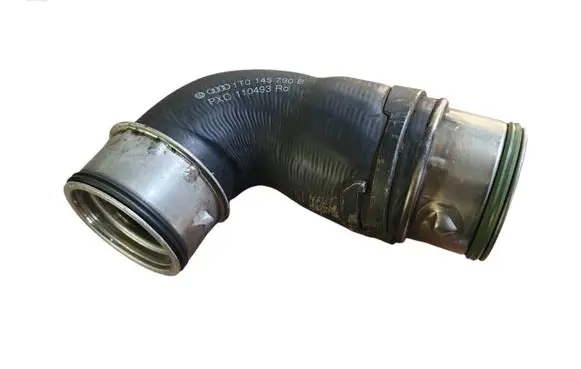 Intercooler hose/pipe