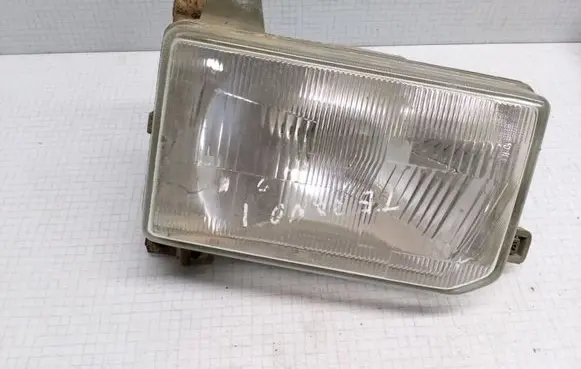 Nissan Terrano Headlight/headlamp 2151139R