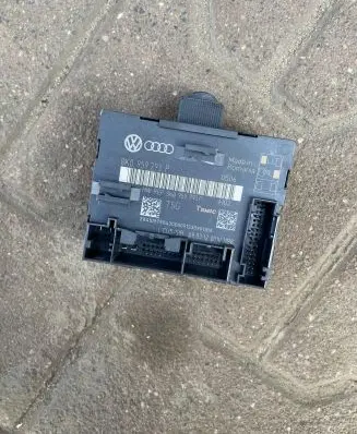 Audi Q5 SQ5 Door control unit/module 8K0959793P