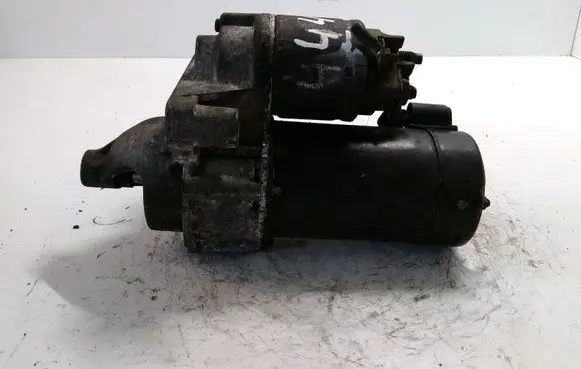 Citroen C4 I Starter motor 9640825280 D6RA110