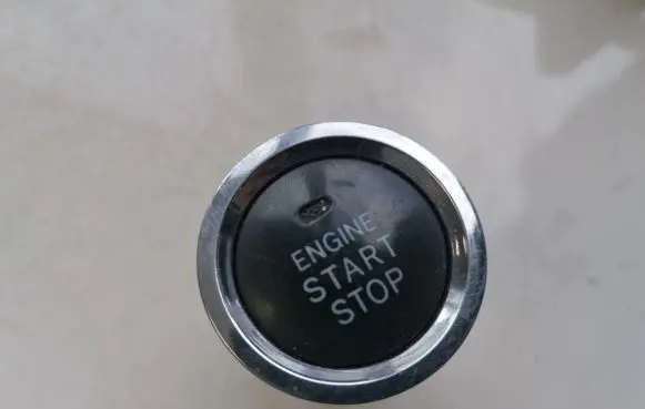 Toyota Corolla Verso AR10 Engine start stop button switch 6842D40B 684-2D40B