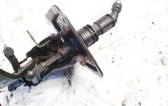 Citroen C-Crosser Clutch master cylinder 