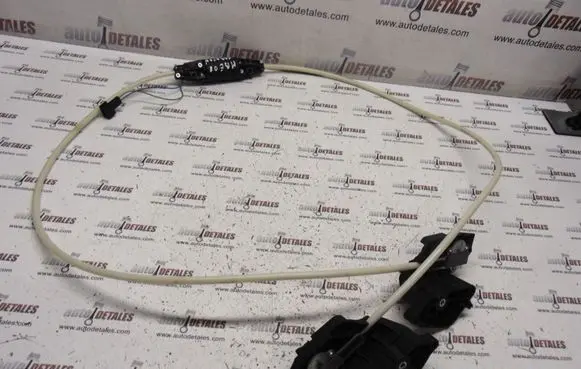 Mercedes-Benz E W211 Curtain motor A2118205442