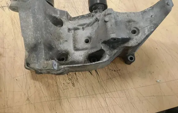 Generator/alternator bracket