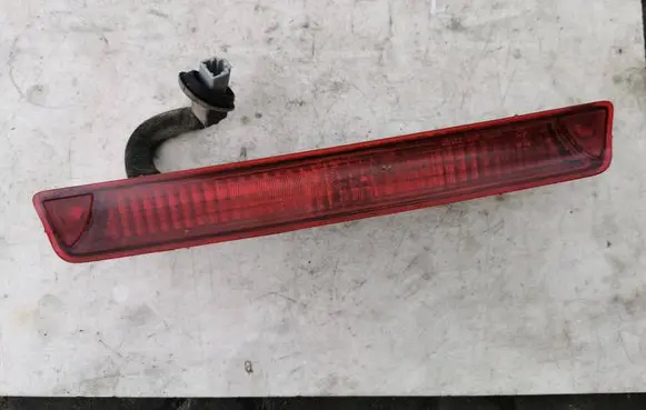 Honda FR-V Third/center stoplight 28622539
