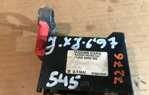 Jaguar XJ X300 Battery relay fuse LNA2850DD 518093059 250A