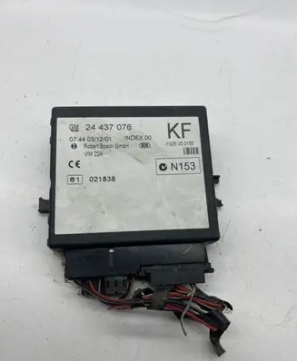 Opel Zafira A Comfort/convenience module 24437076 021838