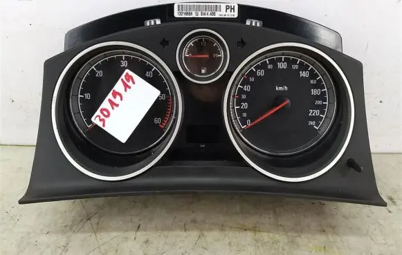 Opel Zafira B Speedometer (instrument cluster) 13216686