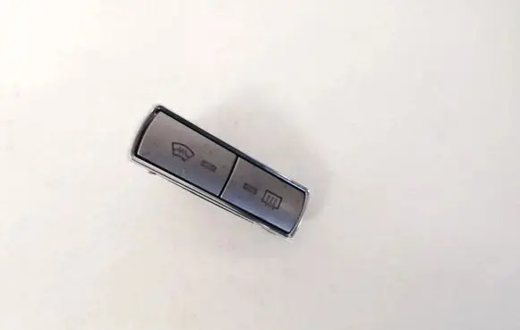 Ford Mondeo MK IV Windscreen/window heater switch 6m2t18k574ad
