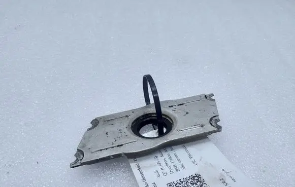 Audi Q7 4L Fuel Injector clamp holder 059103113E
