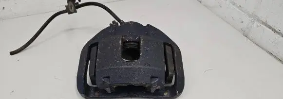 BMW 5 E60 E61 Front brake caliper 6030324