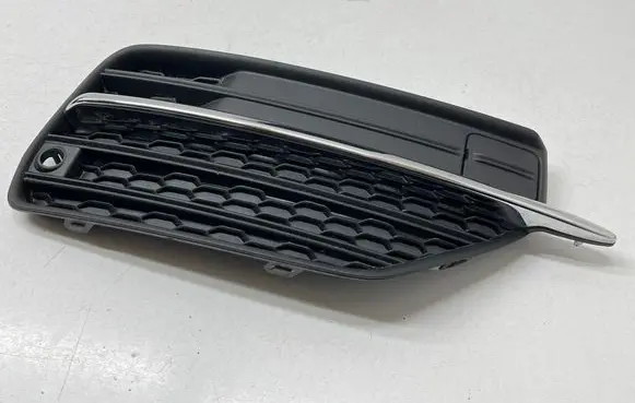 Volvo XC90 Front bumper lower grill 31383442 S3DHA