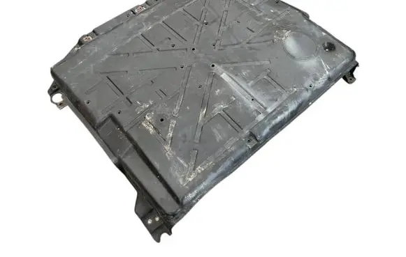 Mercedes-Benz Sprinter W906 Engine splash shield/under tray a9065200123 a9065200323