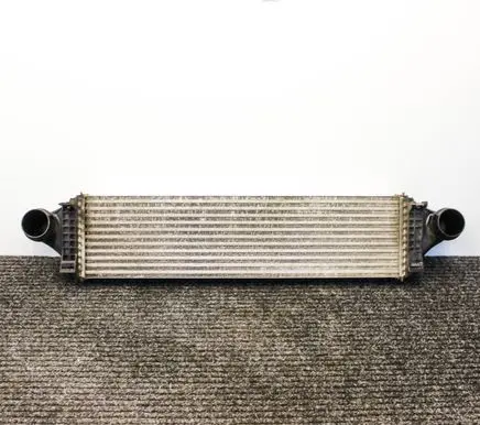 Volvo V40 Intercooler radiator 31338734