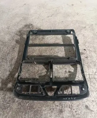 Peugeot 307 Climate control/heater control trim 9634505077 29500