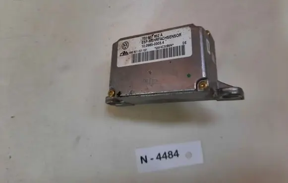 Volkswagen Touareg I ESP acceleration yaw rate sensor 7E0907652A