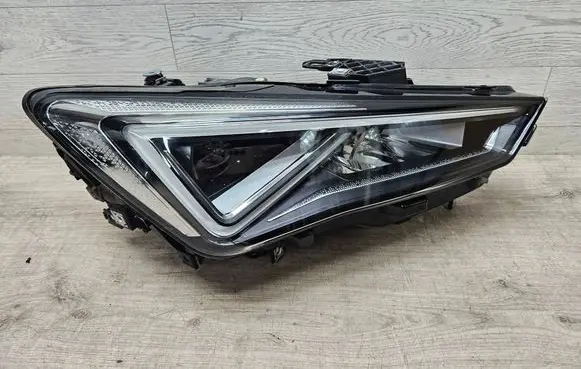 Seat Leon IV Headlight/headlamp 5FB941008G