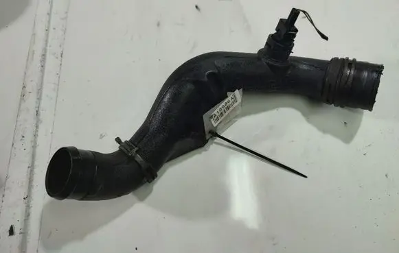 Volkswagen PASSAT B4 Intercooler hose/pipe 340145955G