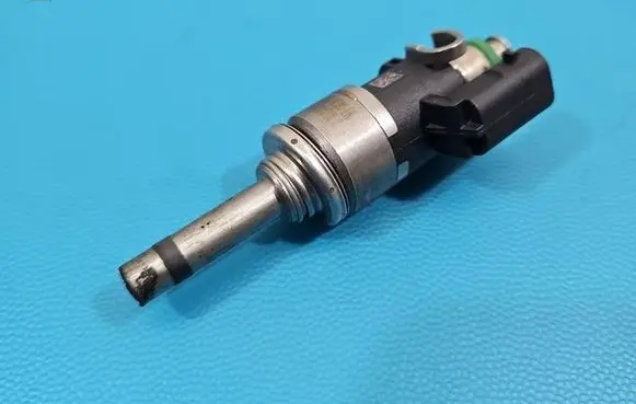 Ford Kuga II Fuel injector DS7G9F593EA IMPRK1518981