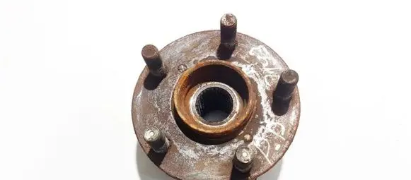 Subaru Legacy Front wheel hub