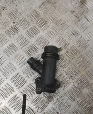 BMW 5 E39 Coolant pipe/hose 2247744