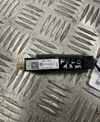 Volkswagen Polo V 6R Aerial antenna amplifier 5K0035552A