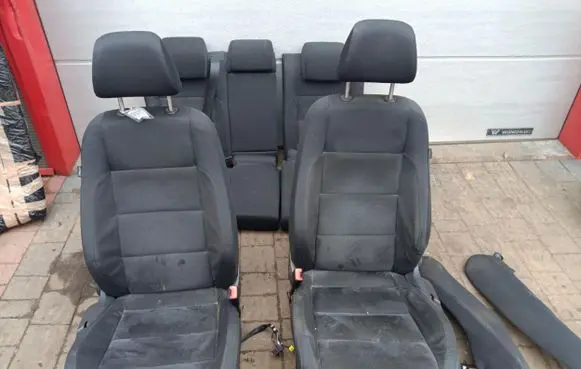 Volkswagen Golf V Seat set 
