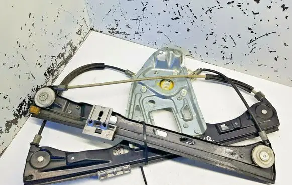 Mercedes-Benz C AMG W203 Front window lifting mechanism without motor A2037201746 nr3490