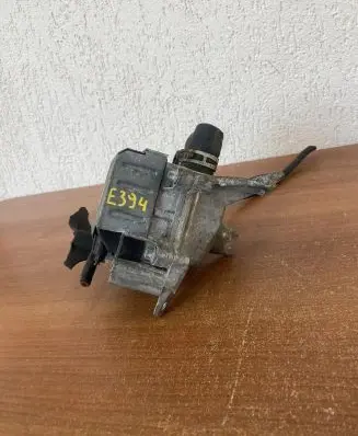 Mercedes-Benz E W210 other engine part A6111500304 E394
