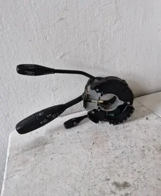 Chrysler 300 - 300C Wiper turn signal indicator stalk/switch 01311205