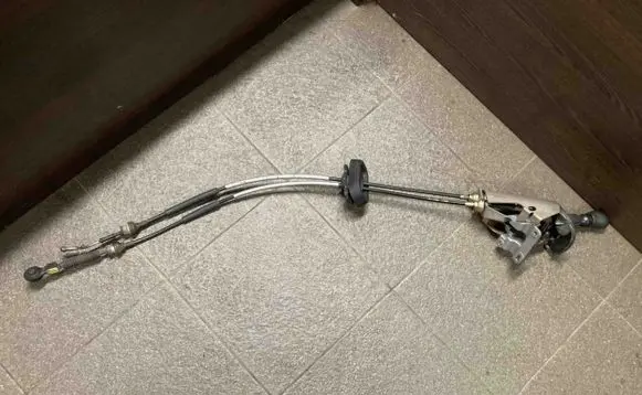 Nissan Primastar Gear shifter/selector 4913921 M608747L