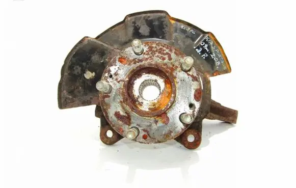 Suzuki Swift I Front wheel hub