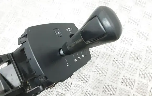 Gear shifter/selector