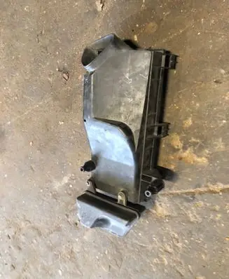 Ford Mondeo Mk III Vacuum air tank 1S7Q9J442AD