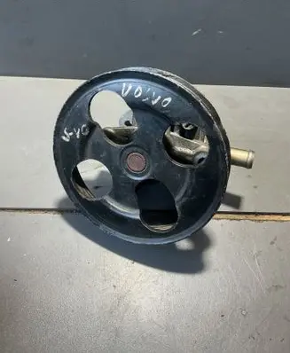 Volvo S40 Power steering pump 