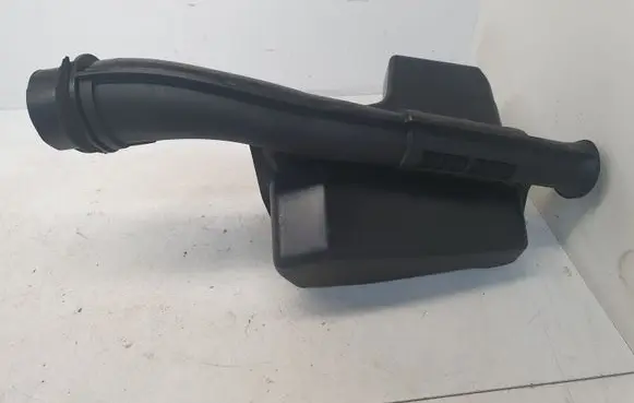 Toyota Prius (XW30) Intake resonator 1775037060