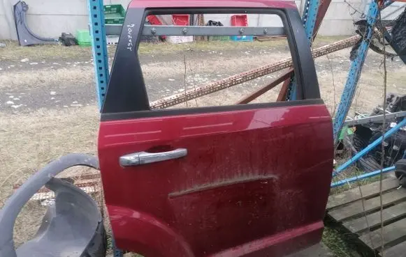 Dodge Journey Rear door