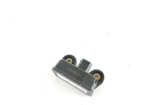 Mercedes-Benz E W212 ESP acceleration yaw rate sensor A0009052500 10170106863 1J33C01M1A