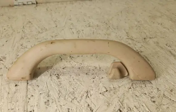 Volkswagen PASSAT B5 Rear interior roof grab handle 3B0857607A
