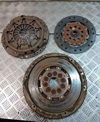 Volvo V70 Clutch set kit 9480662 52400