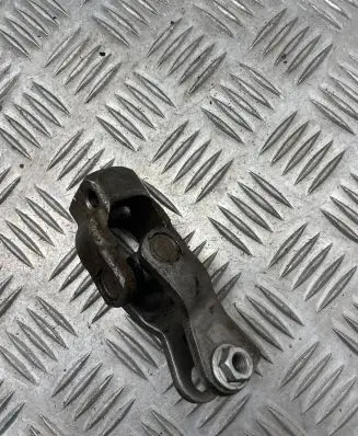 Chrysler Voyager Steering column universal joint 40923