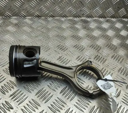 Jeep Grand Cherokee (WK) Piston K68147233AA K68147228AA