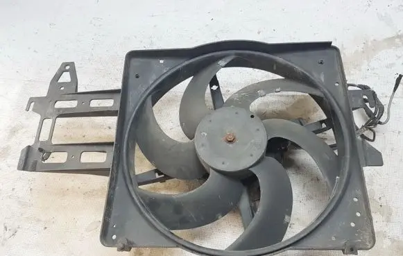 Ford Escort Radiator cooling fan shroud 92AB8146CF 94AB8146AD