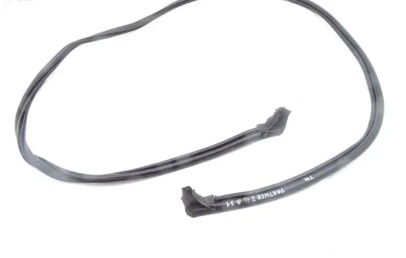 Peugeot Partner Trunk rubber seal (body) 