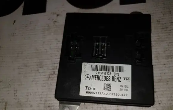 Mercedes-Benz E W211 Comfort/convenience module A2115452132 2115452132