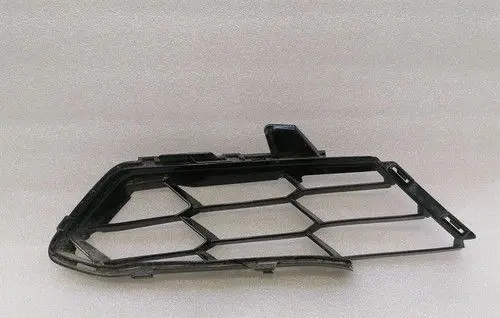 Chevrolet Corvette C8 Front bumper upper radiator grill 84955038
