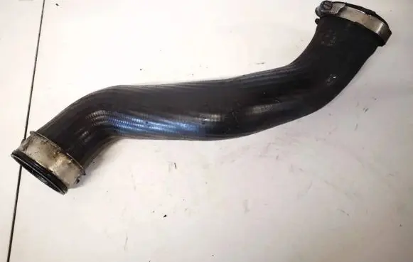 Audi A4 S4 B7 8E 8H Intercooler hose/pipe 8e0145737f