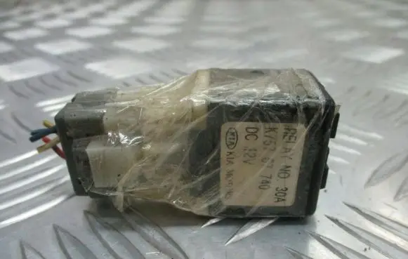 KIA Carnival Other relay K75767740