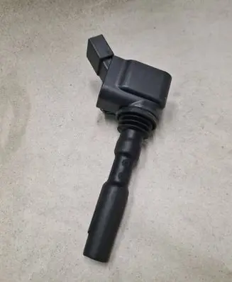 Volkswagen Golf VIII High voltage ignition coil 04E905110P 77300014